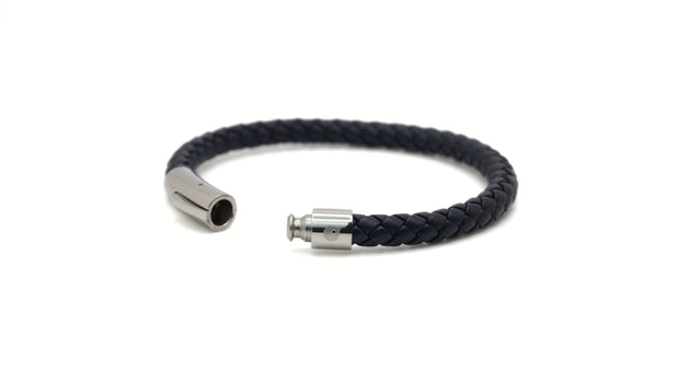 Blue braided bracelet with a silver stainless steel clasp